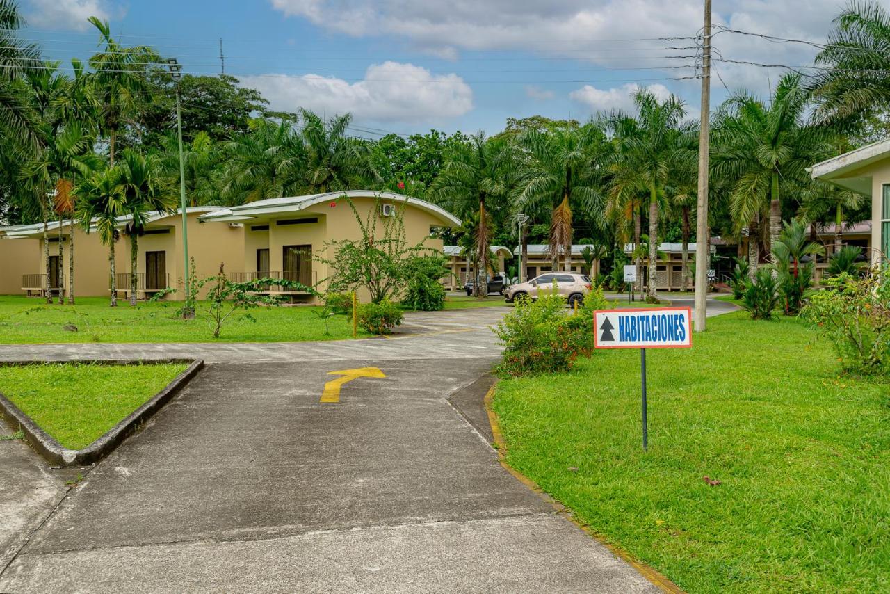 Hotel Los Rios Guácimo エクステリア 写真