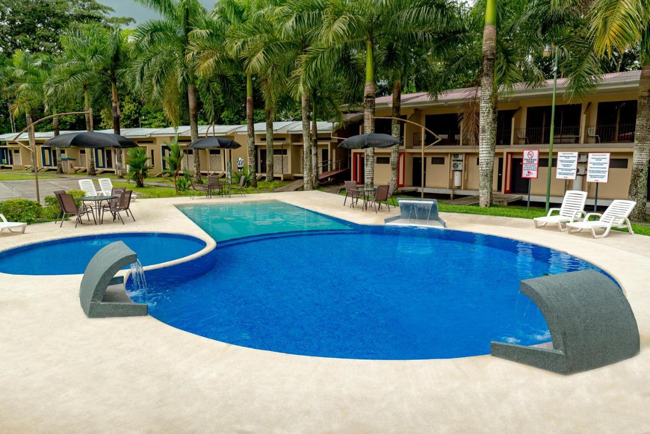 Hotel Los Rios Guácimo エクステリア 写真