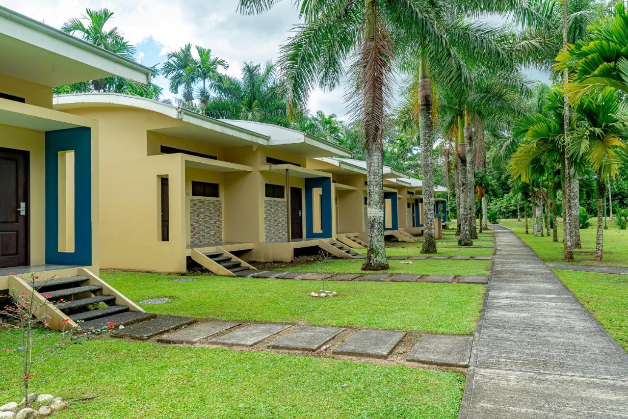 Hotel Los Rios Guácimo エクステリア 写真