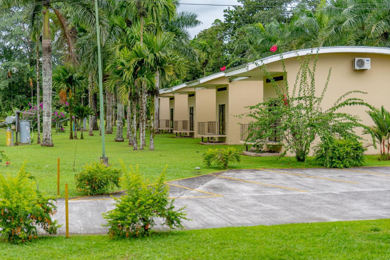 Hotel Los Rios Guácimo エクステリア 写真