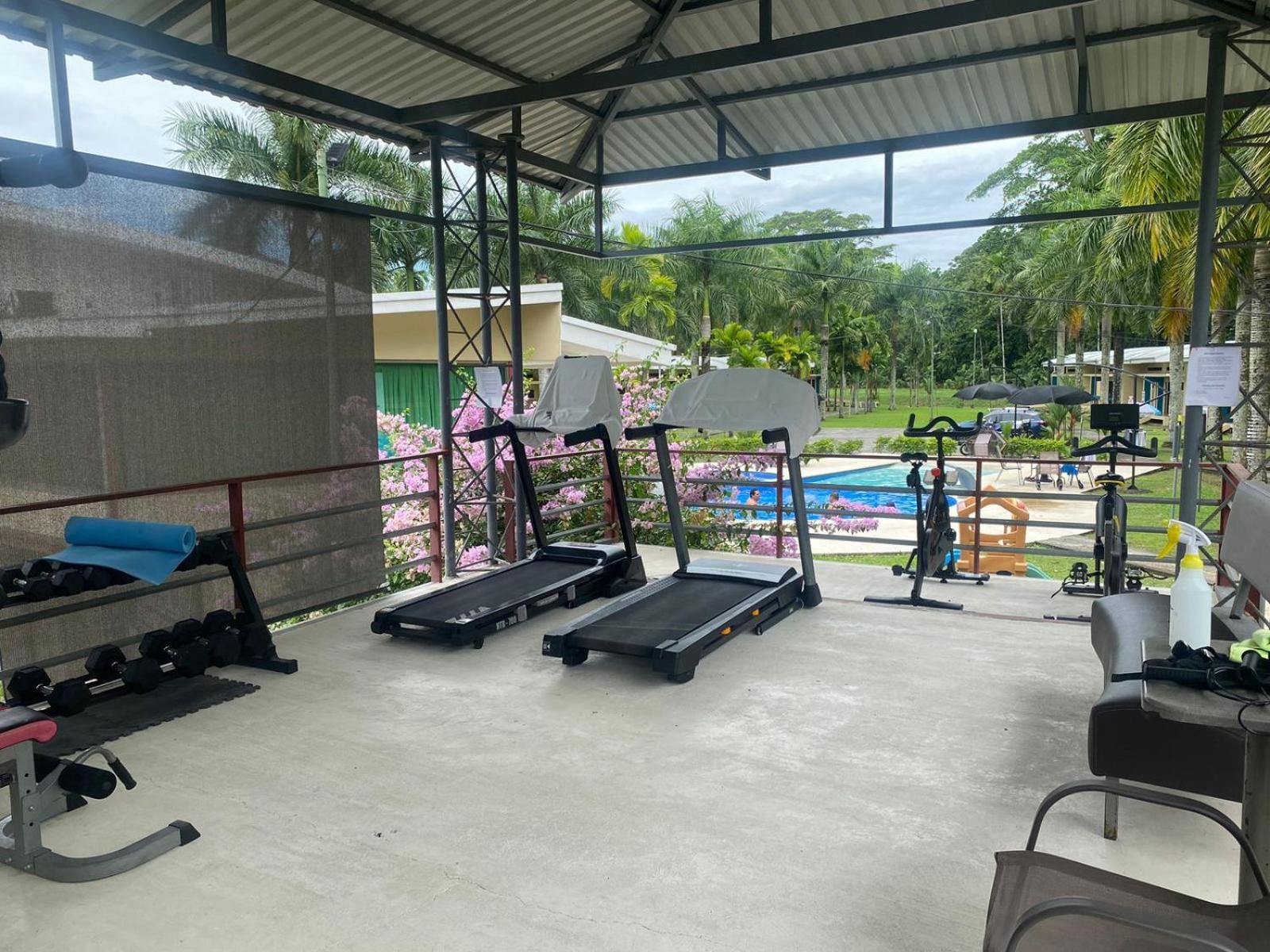 Hotel Los Rios Guácimo エクステリア 写真
