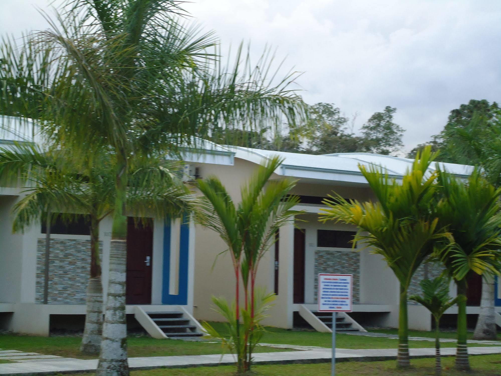 Hotel Los Rios Guácimo エクステリア 写真